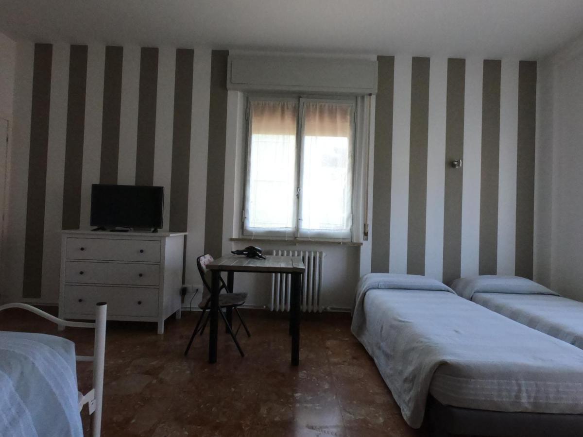 Gardenia Guest House 포를리 외부 사진