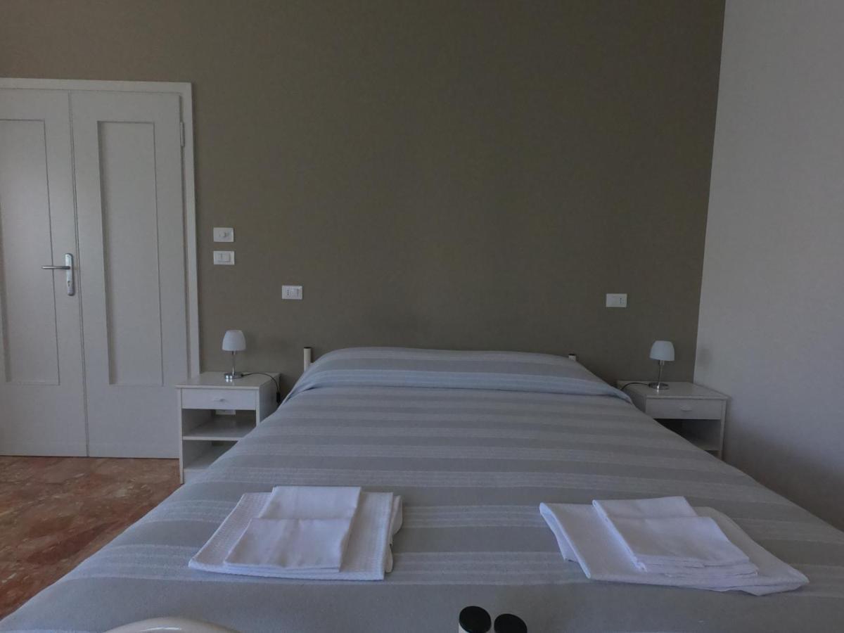 Gardenia Guest House 포를리 외부 사진