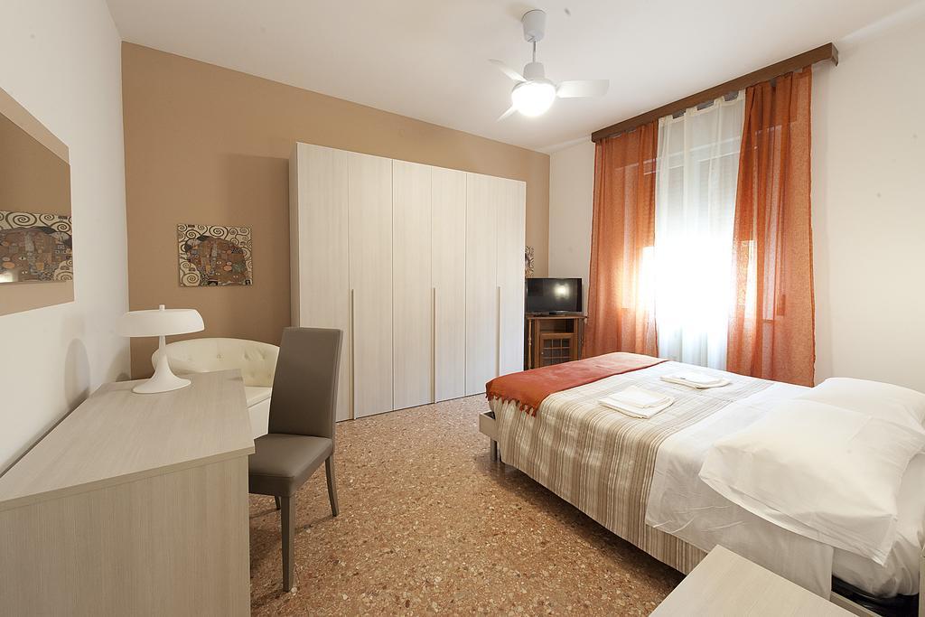 Gardenia Guest House 포를리 외부 사진